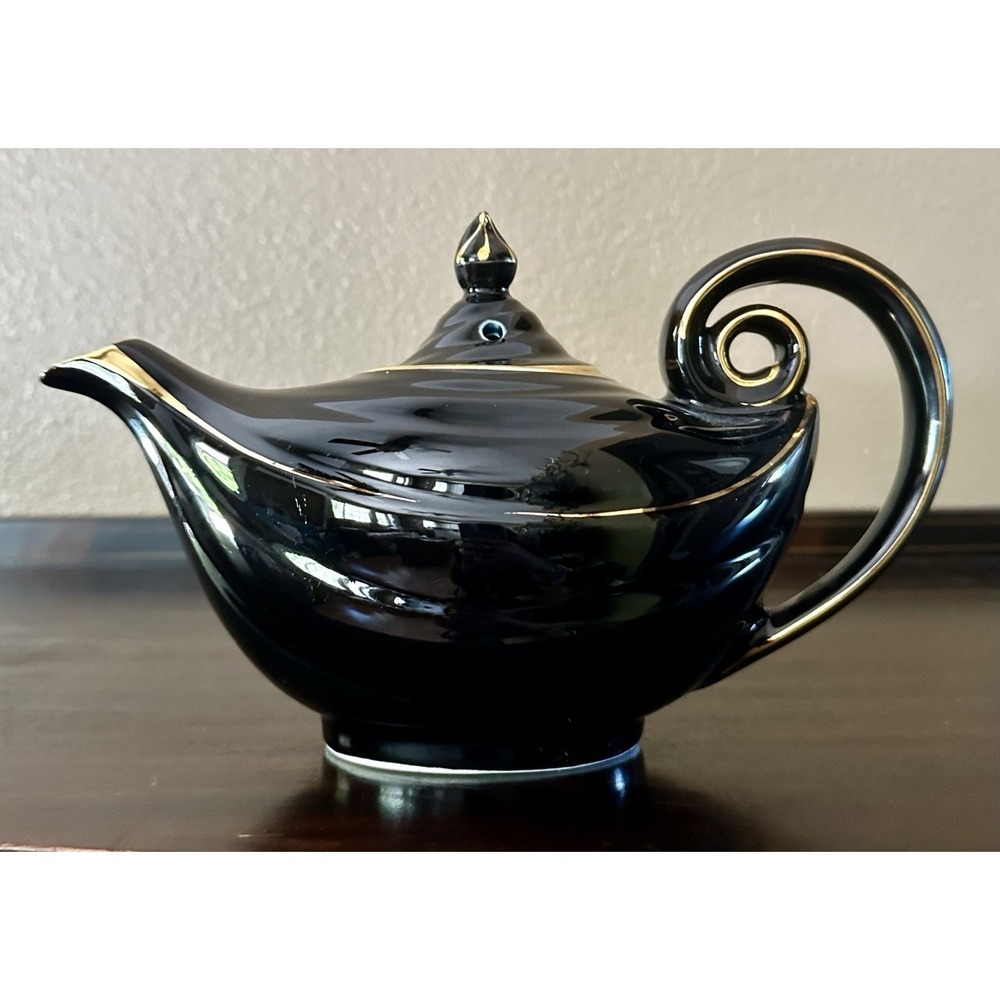 Hall Pottery Black Gold Aladdin Teapot Genie 6 Cup 0670 USA